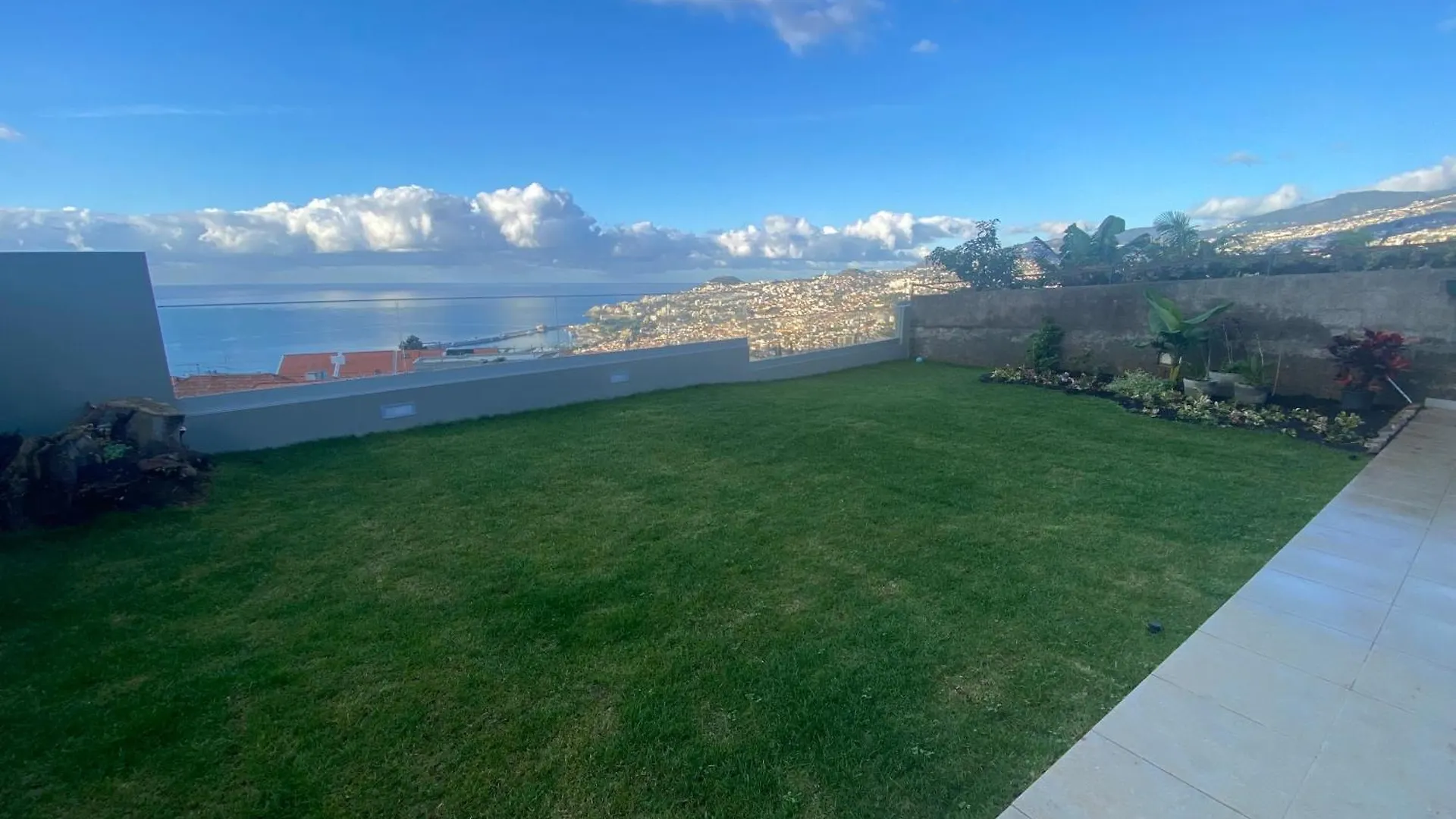Myrtus - House With Sea View And Garden Apartment Funchal